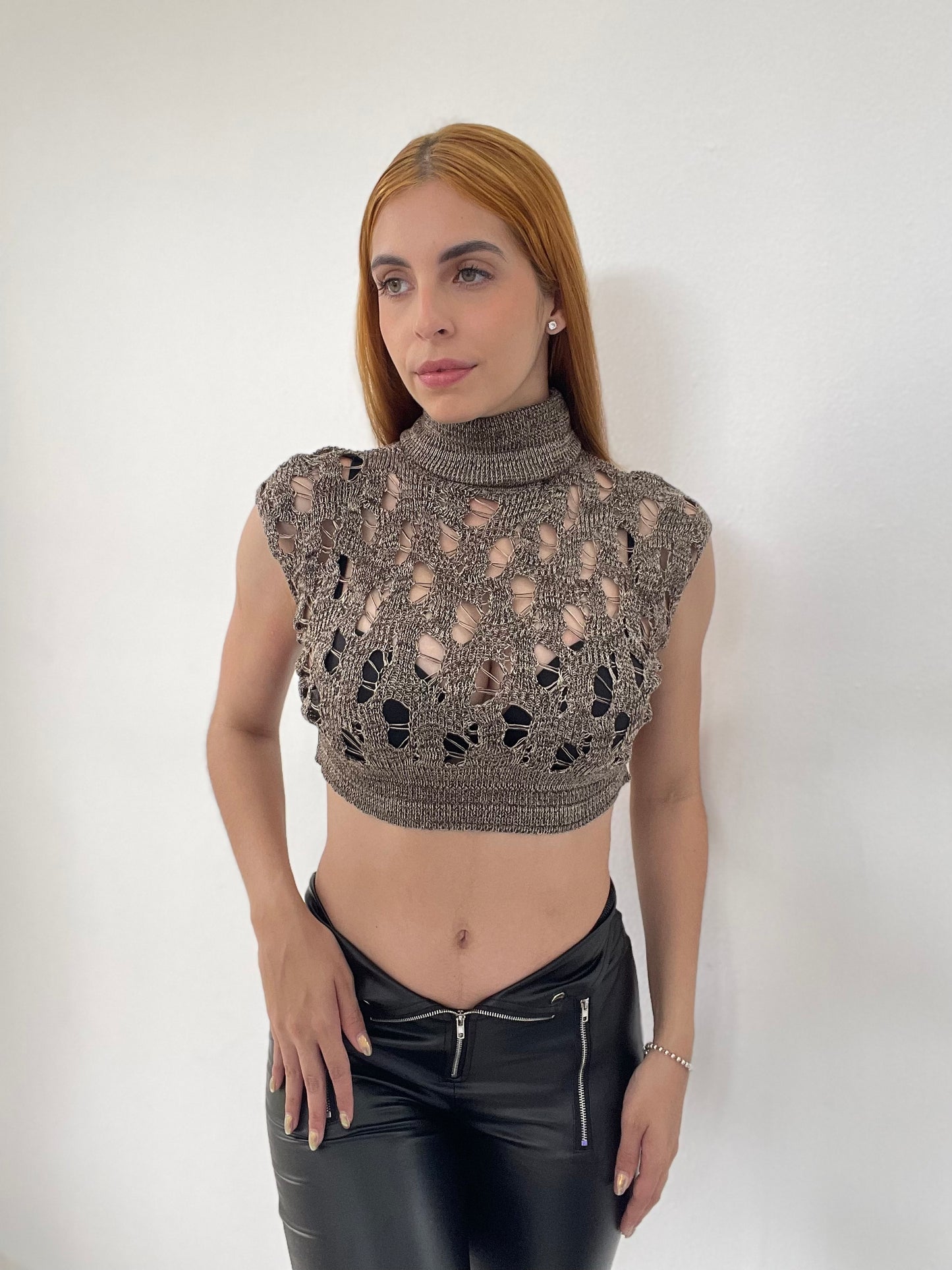 Turtle neck crop top